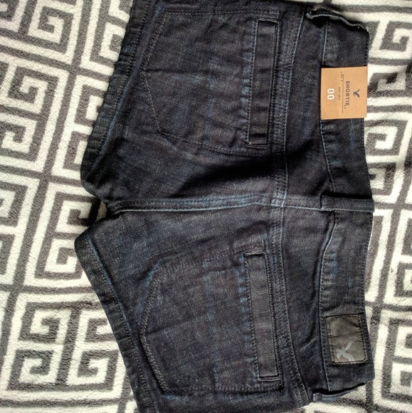 NWT AE black stitched design washed out shorts 00 - Picture 3 of 6